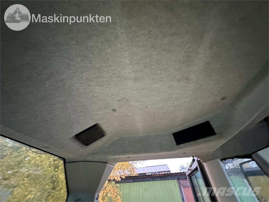 Volvo L70F Riteņu buldozeri