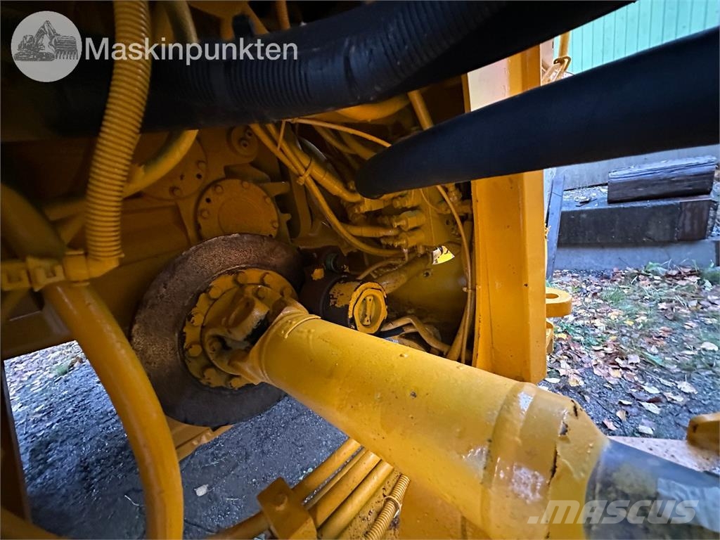 Volvo L70F Riteņu buldozeri
