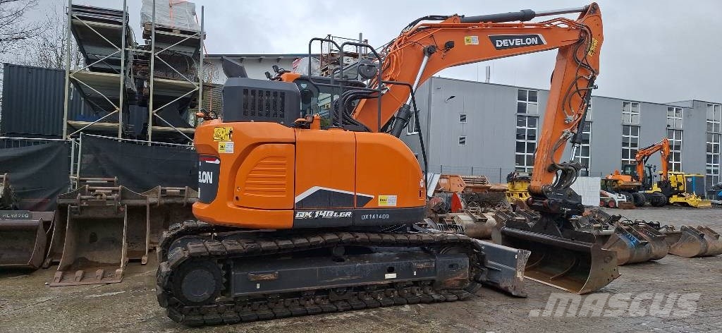 Develon Kettenbagger DX 140 LCR-7 Колесни екскаватори