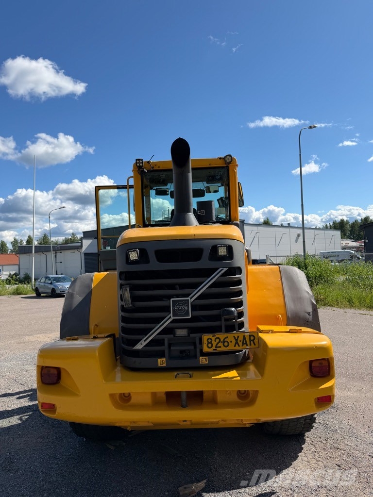 Volvo L 90 E Gumikerekes homlokrakodók