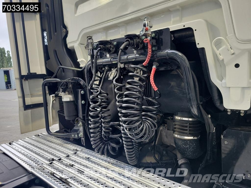MAN TGX 18.510 4X2 XLX Retarder 2x Tanks Navi وحدات الجر