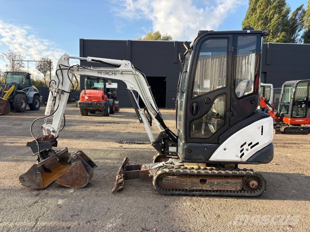Hitachi ZX 18-3 CLR Mini bagri <7t
