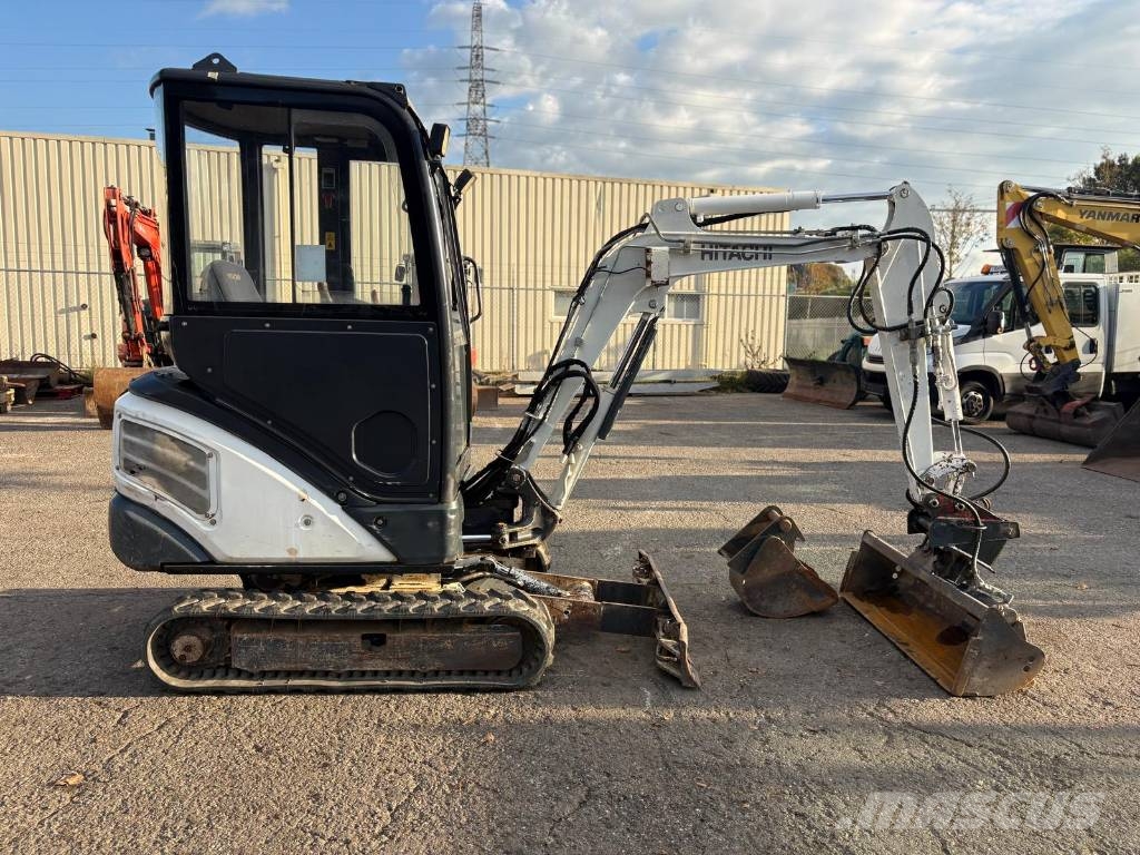 Hitachi ZX 18-3 CLR Mini bagri <7t