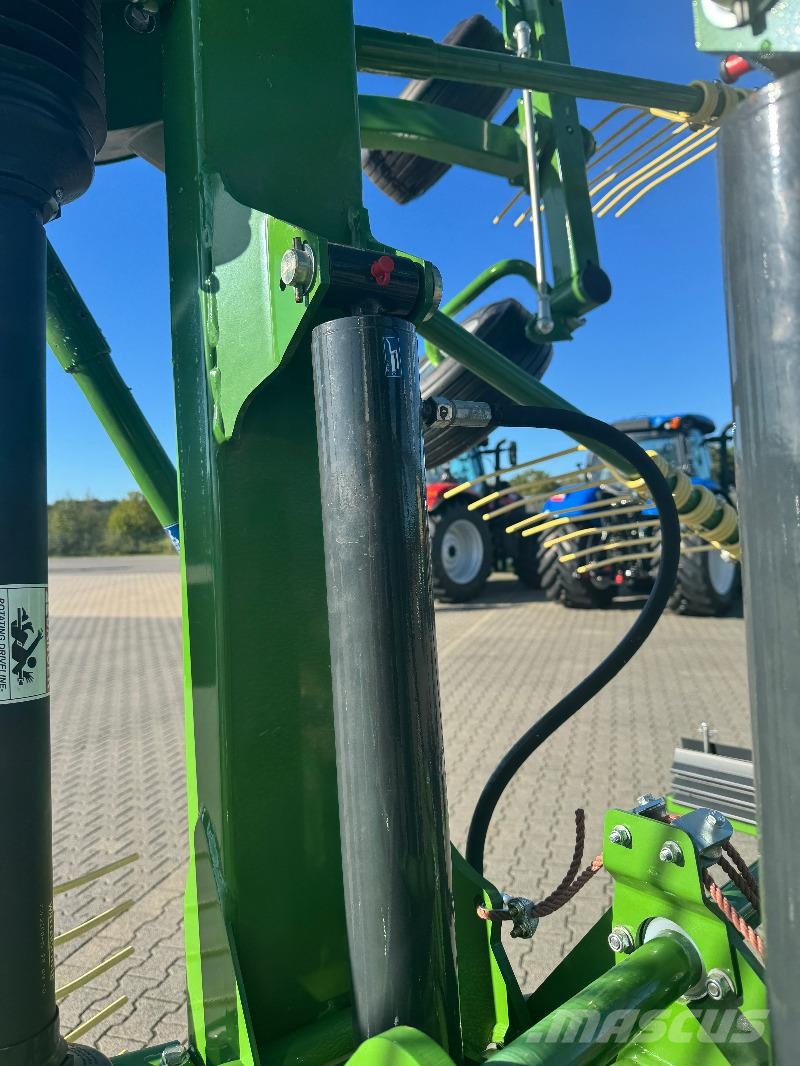 Krone SWADRO TC 680 Kendi yürür saman makinaları