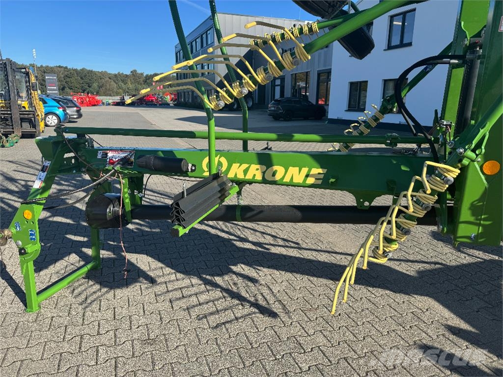 Krone SWADRO TC 680 Kendi yürür saman makinaları