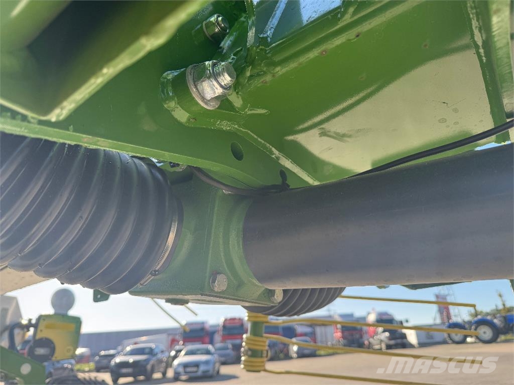 Krone SWADRO TC 680 Kendi yürür saman makinaları