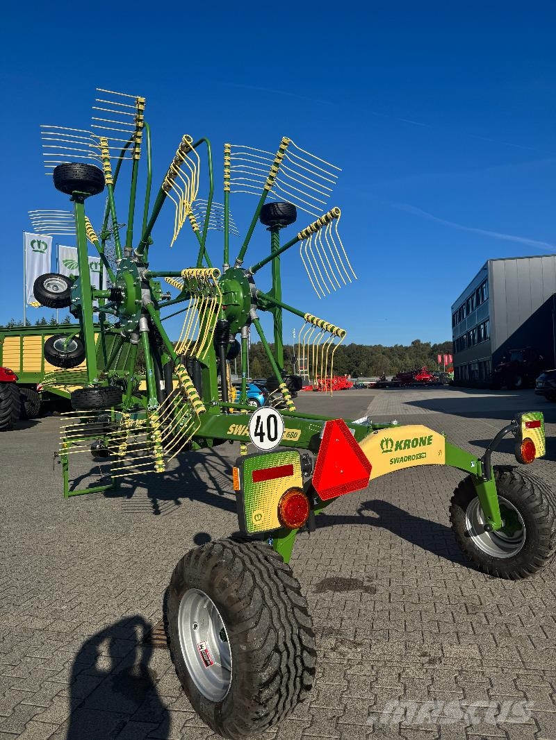 Krone SWADRO TC 680 Kendi yürür saman makinaları