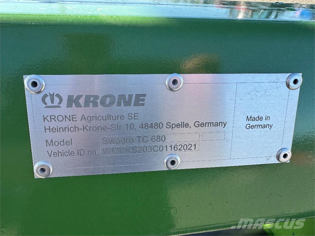Krone SWADRO TC 680 Kendi yürür saman makinaları