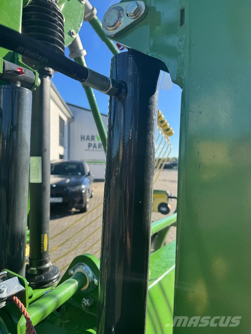 Krone SWADRO TC 680 Kendi yürür saman makinaları