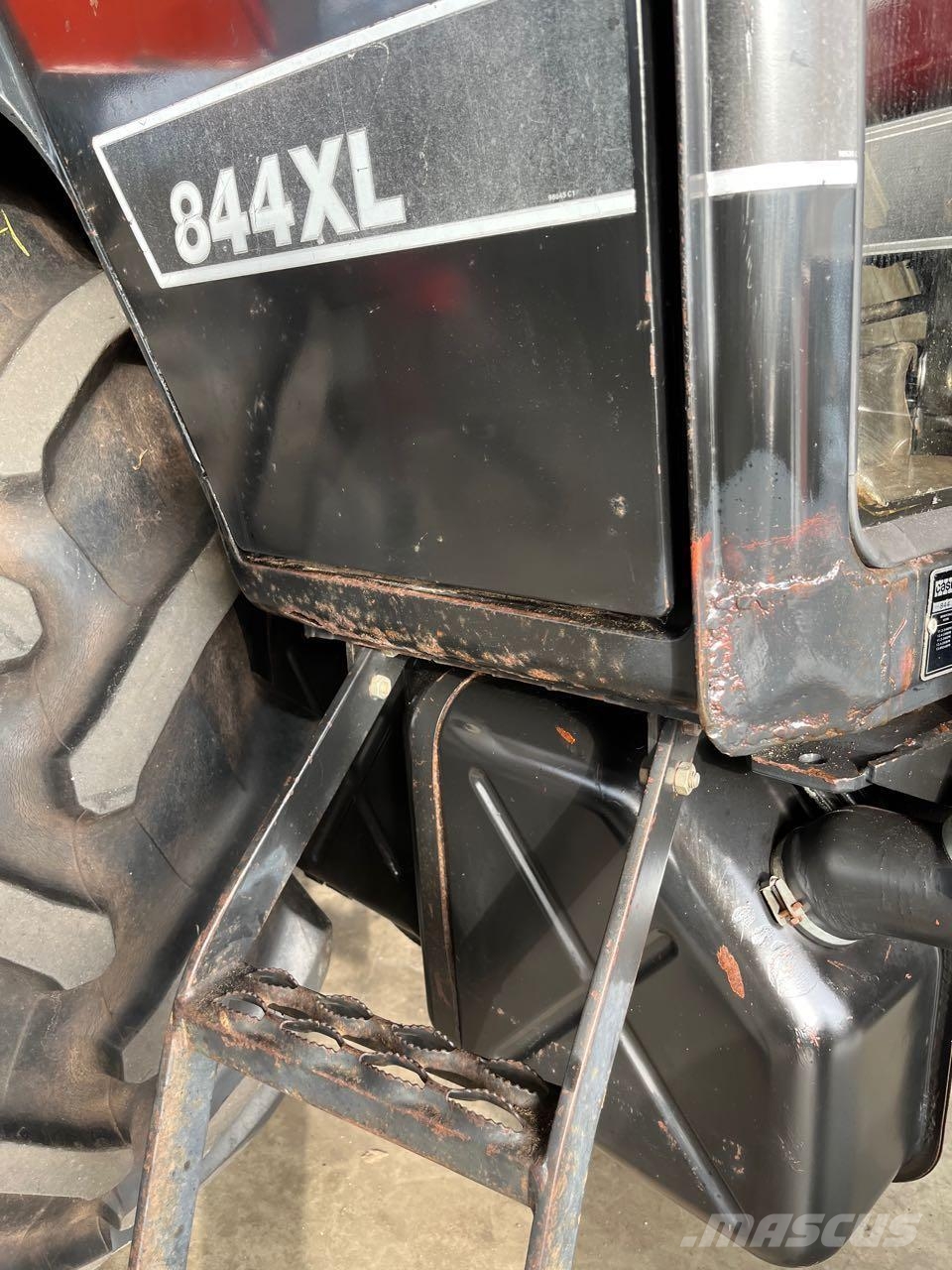 Case IH 844 XLA トラクター