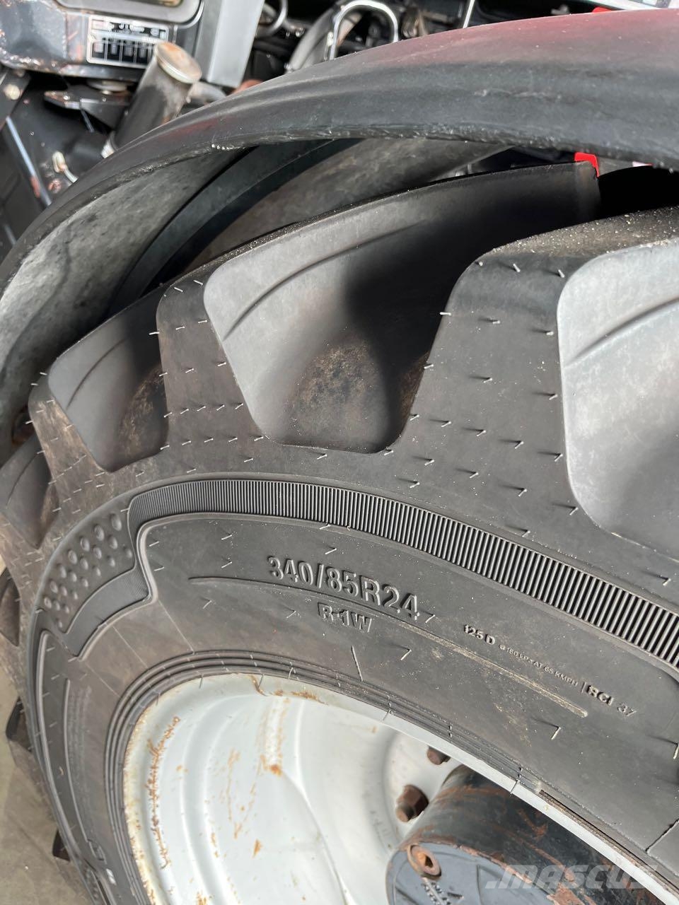 Case IH 844 XLA Traktorji