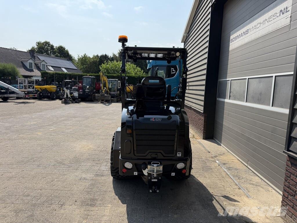 GiANT G2700 X-TRA HD+ minishovel NIEUW BLACK EDITION tan لوادر بعجل