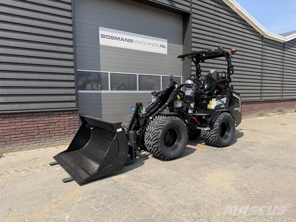GiANT G2700 X-TRA HD+ minishovel NIEUW BLACK EDITION tan لوادر بعجل
