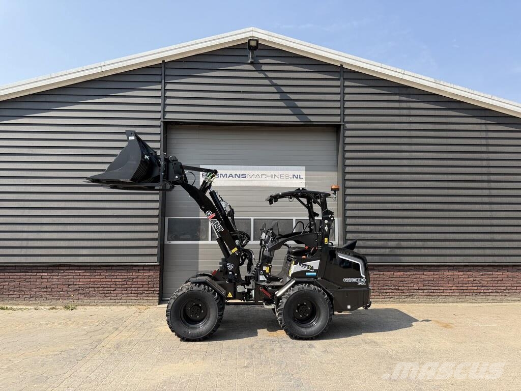 GiANT G2700 X-TRA HD+ minishovel NIEUW BLACK EDITION tan لوادر بعجل