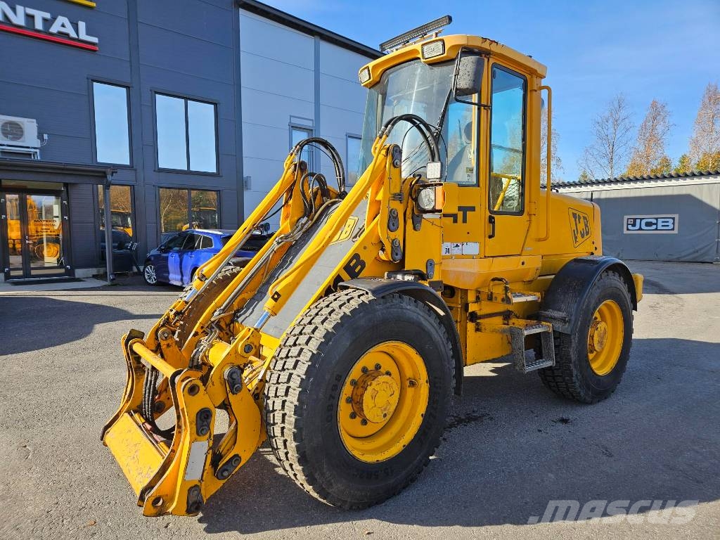 JCB 411 Iekrāvēji uz riteņiem