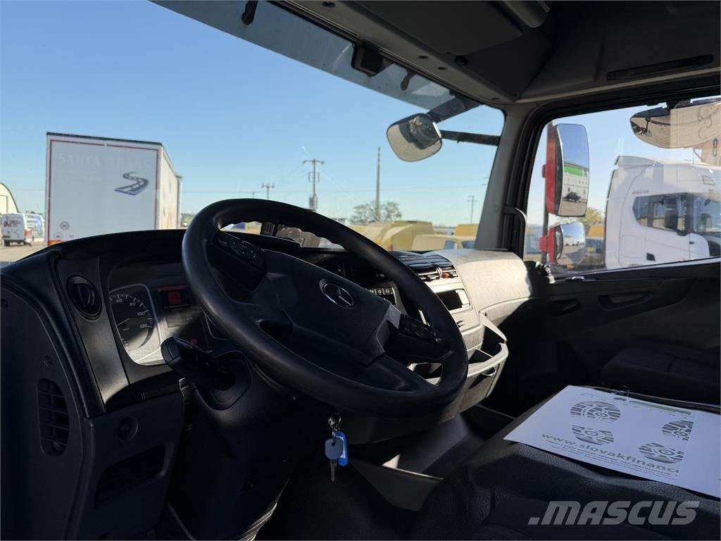 Mercedes-Benz Atego VIN 770 048 篷布卡車