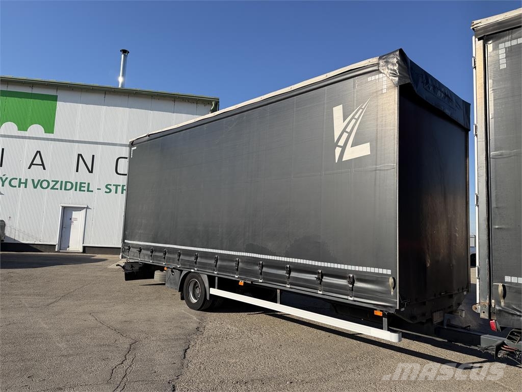 Mercedes-Benz Atego VIN 770 048 篷布卡車
