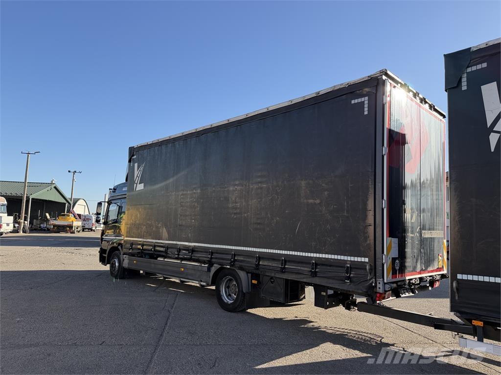Mercedes-Benz Atego VIN 770 048 篷布卡車