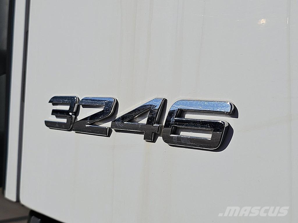 Mercedes-Benz AROCS 3246 Camion benne
