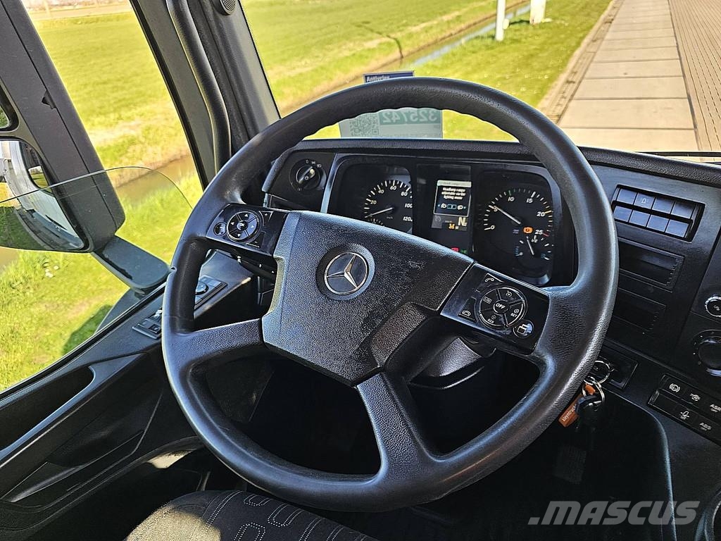 Mercedes-Benz AROCS 3246 Camion benne