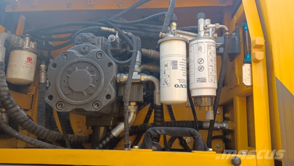 Volvo EC 480 D Bageri guseničari