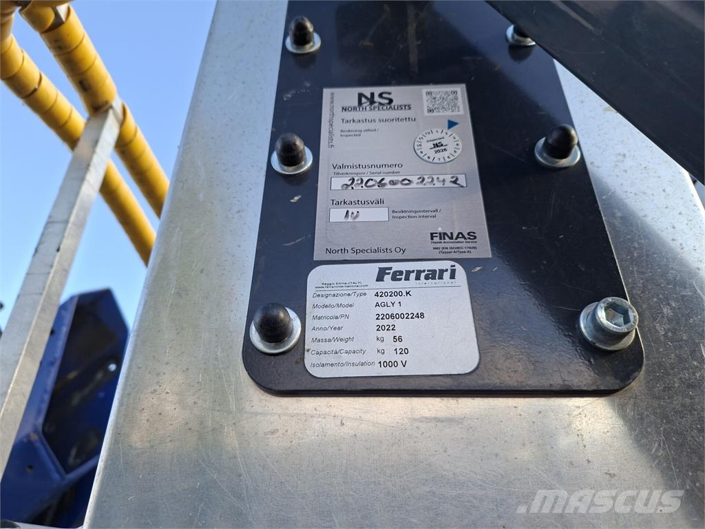 Volvo ECR145EL Telakaivukoneet