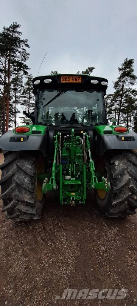 John Deere 6130 R Traktoren