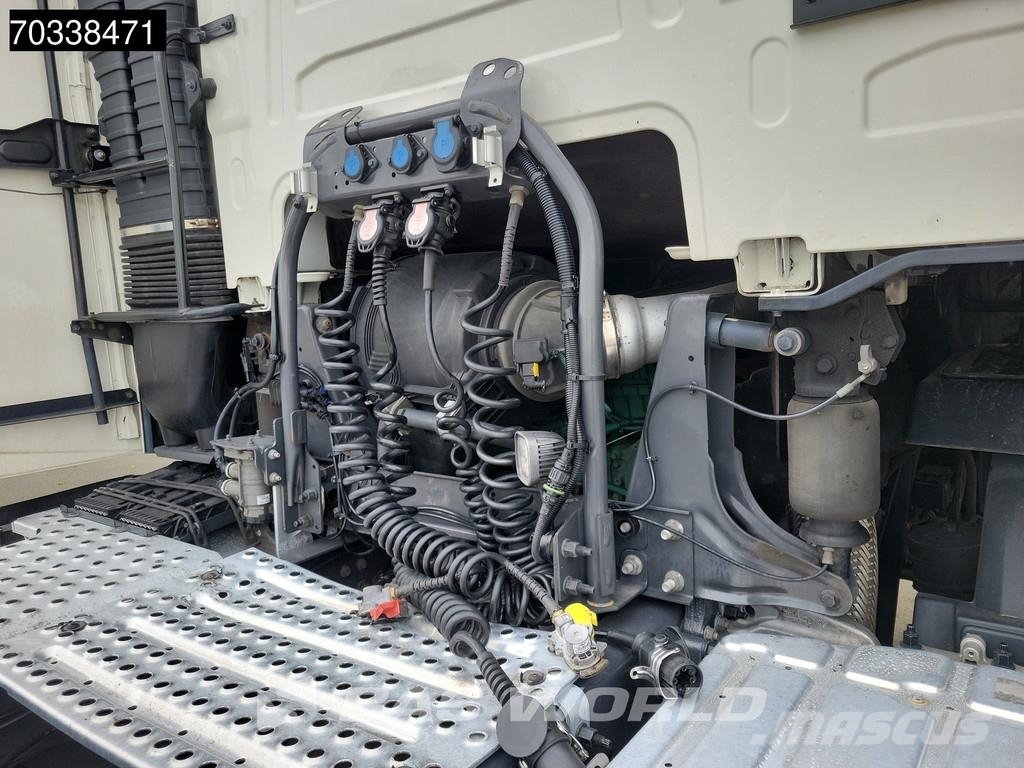 Volvo FH 500 4X2 XL 2x Tanks I-ParkCool ACC Vetopöytäautot