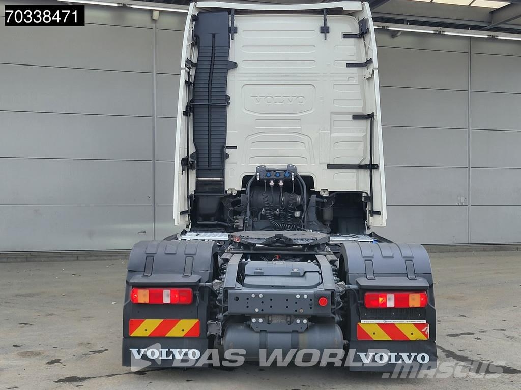Volvo FH 500 4X2 XL 2x Tanks I-ParkCool ACC Vetopöytäautot
