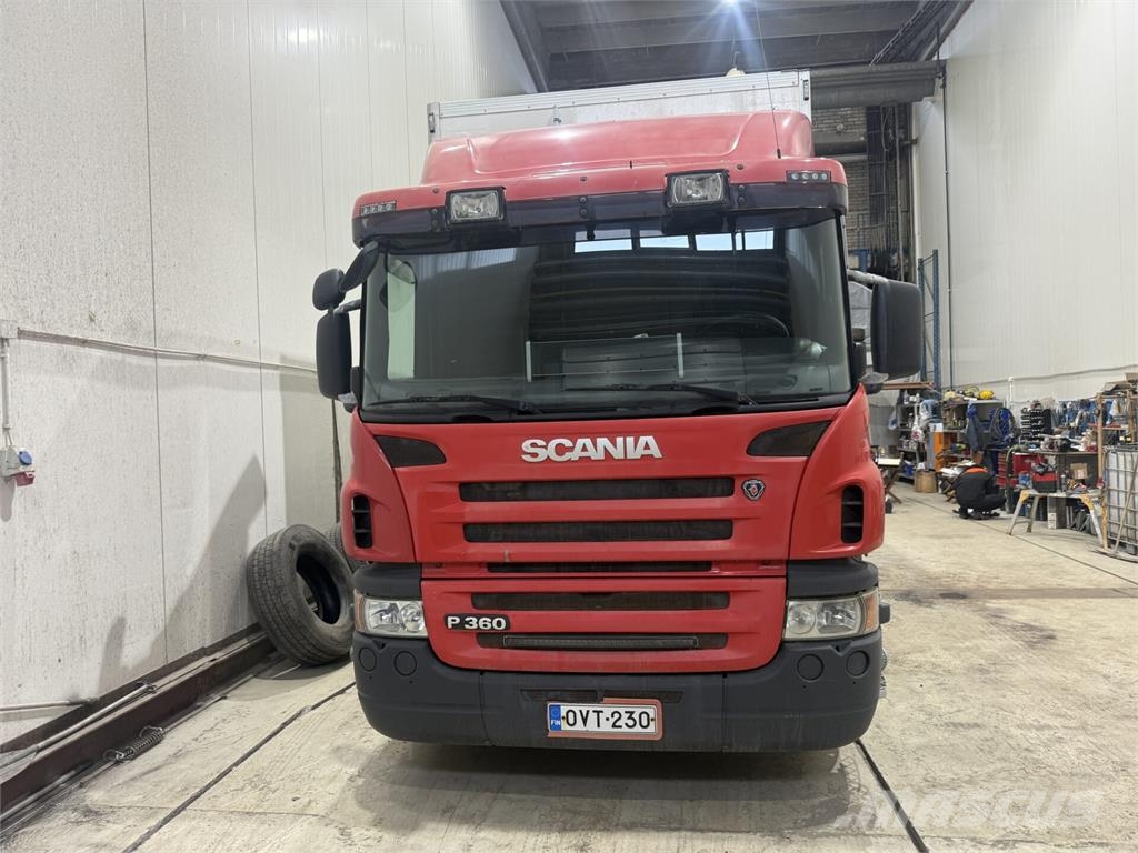 Scania P360 Camiones con caja de remolque
