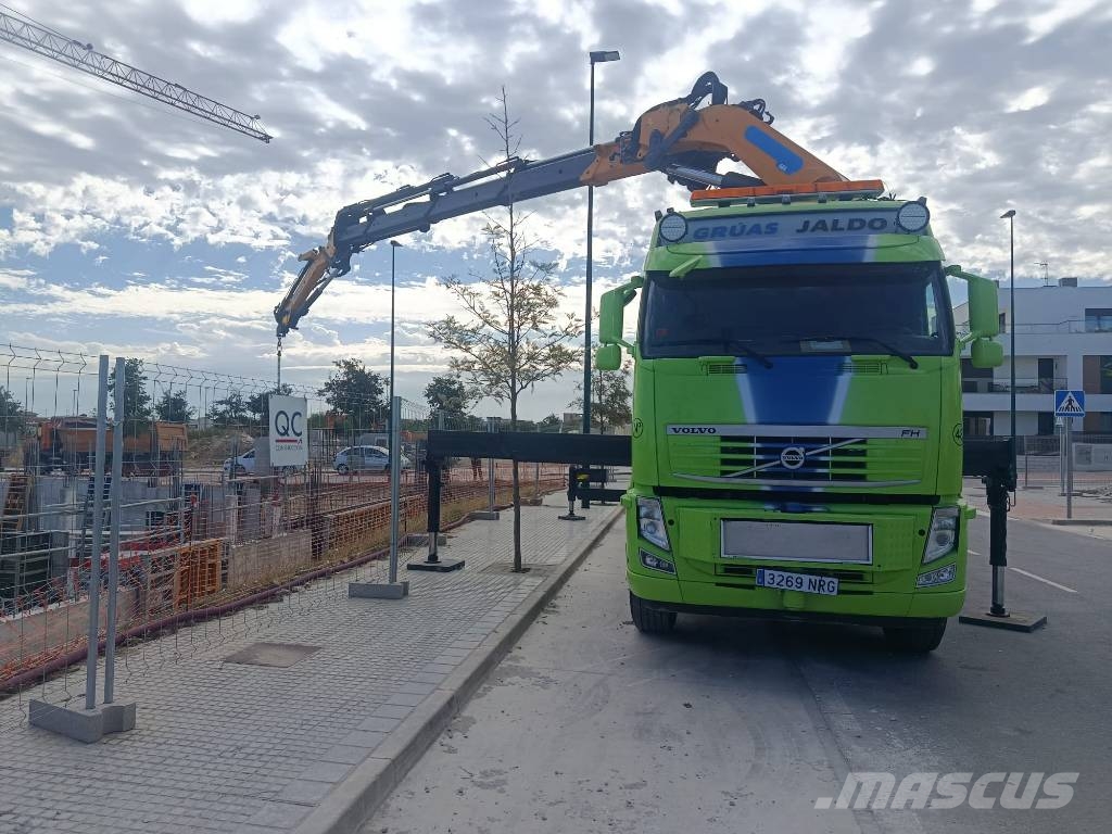volvo fh con grúa effer 685-6s Всъдеходни кранове