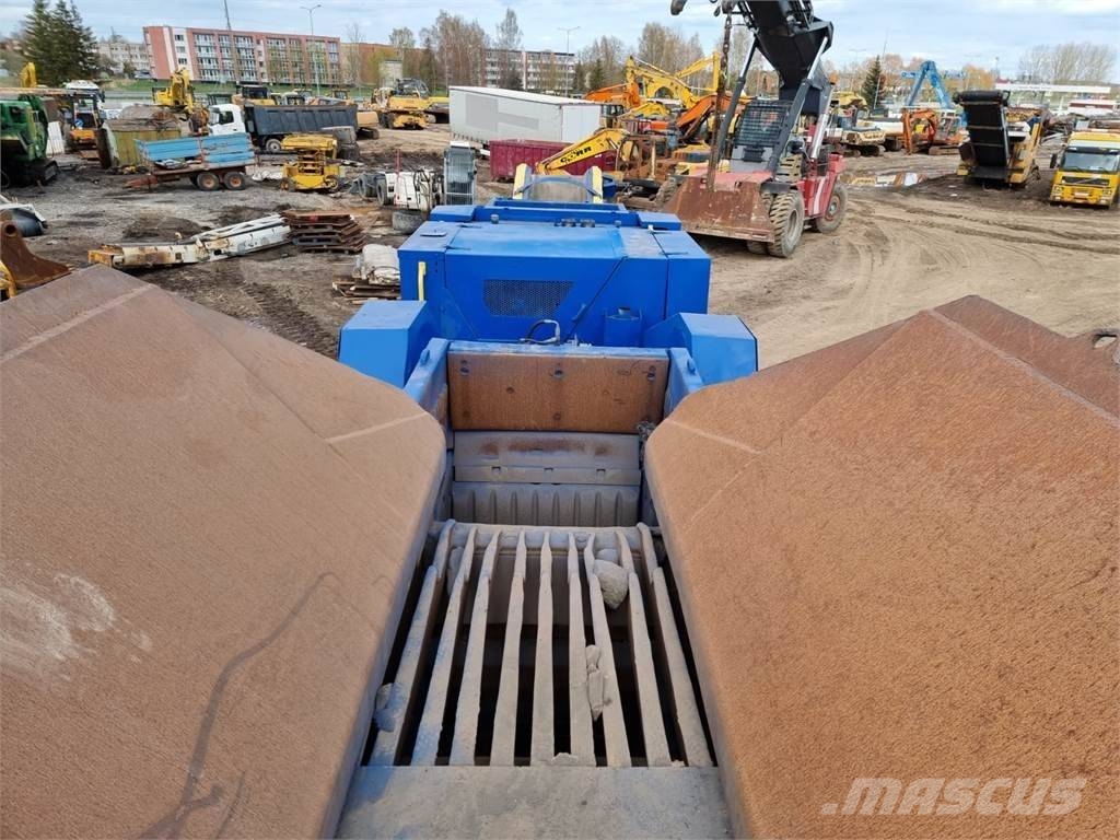 Fintec 1107 Trituradoras móviles