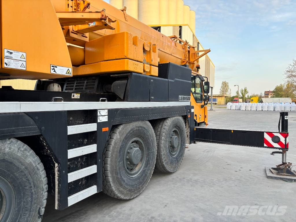 Liebherr LTM 1090-4.1 50m Main Boom+19m Jib Year 2010 Žeriavy pre ťažký terén