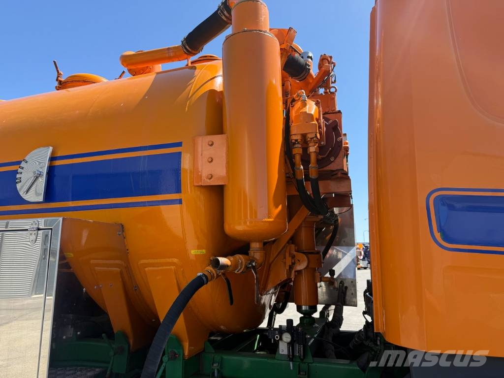 Scania P360 6x2*4 12.500 l. Korp & Son Camiones aspiradores/combi
