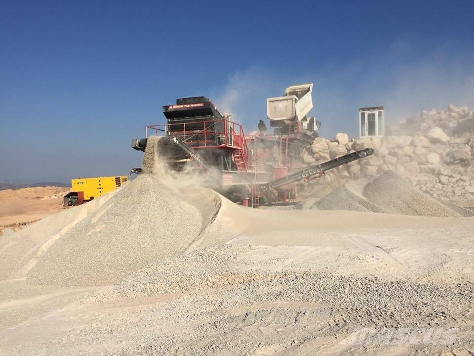 Constmach 250-300 TPH Mobile Limestone Crushing Plant Iseliikuvad purustid