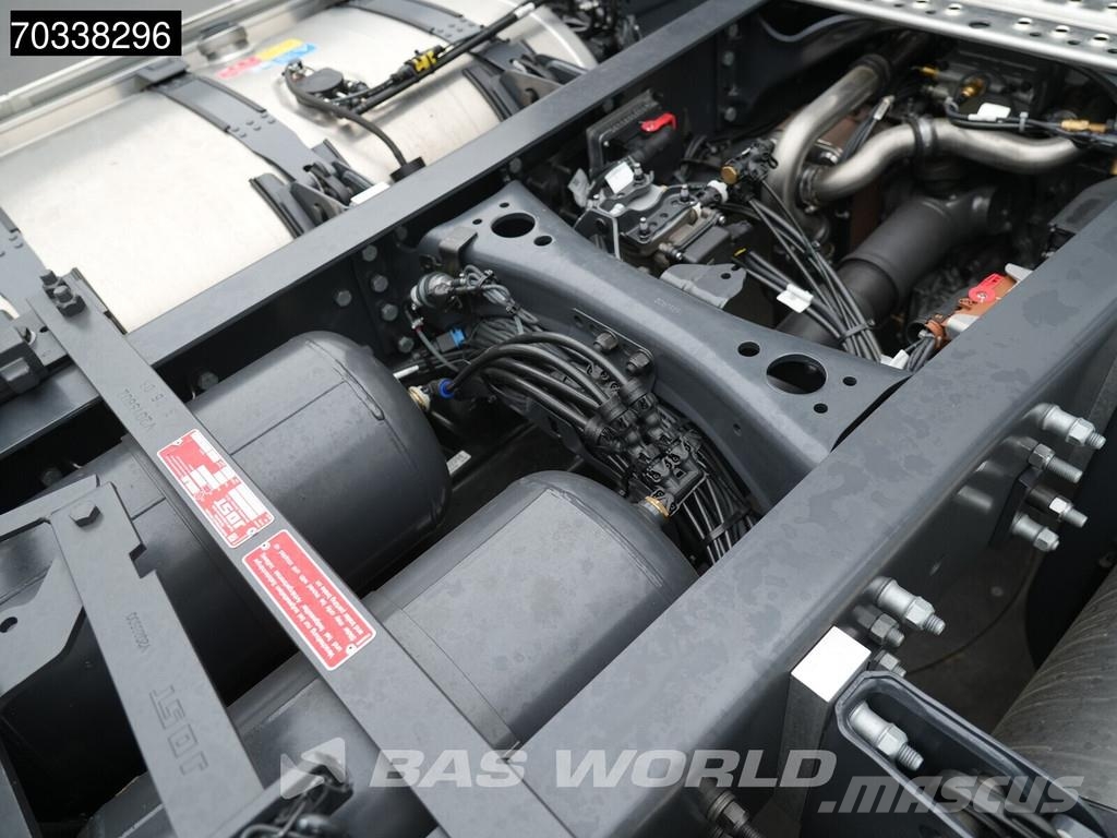 Scania S660 4X2 Retarder 2x Tanks Standklima ACC Leather Trekkers