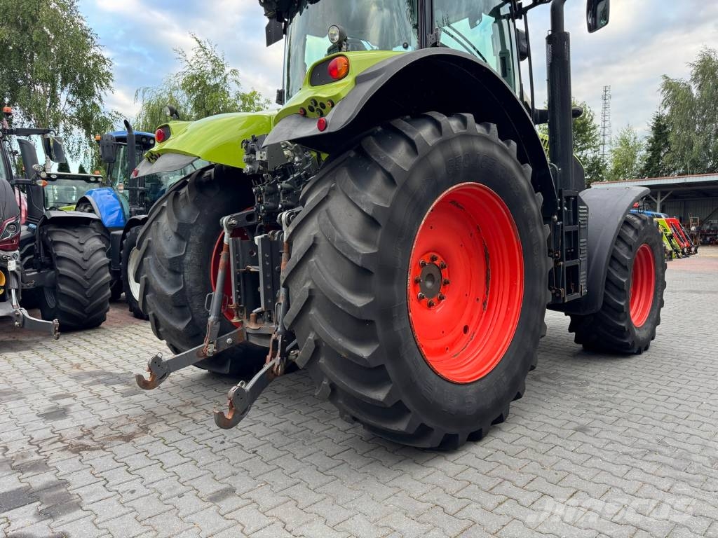 CLAAS AXION 800 CIS Tractores