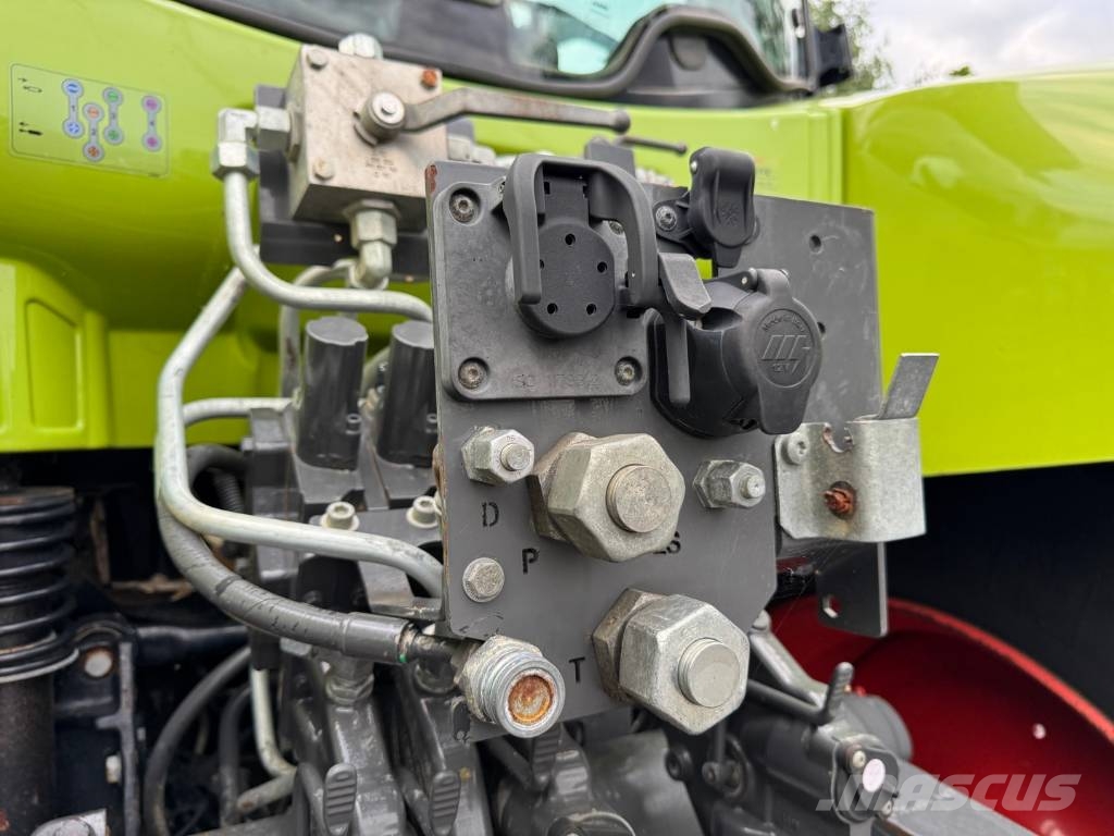 CLAAS AXION 800 CIS Tractores