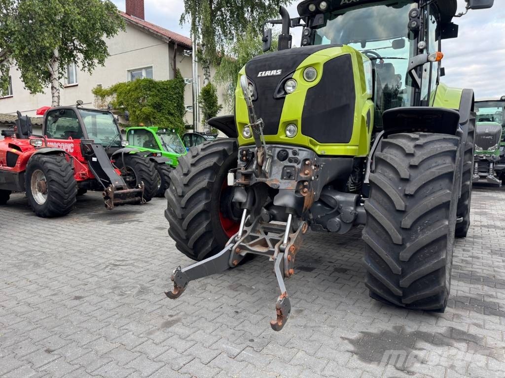 CLAAS AXION 800 CIS Tractores
