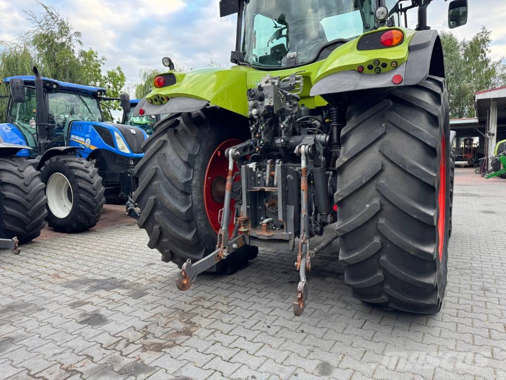 CLAAS AXION 800 CIS Tractores