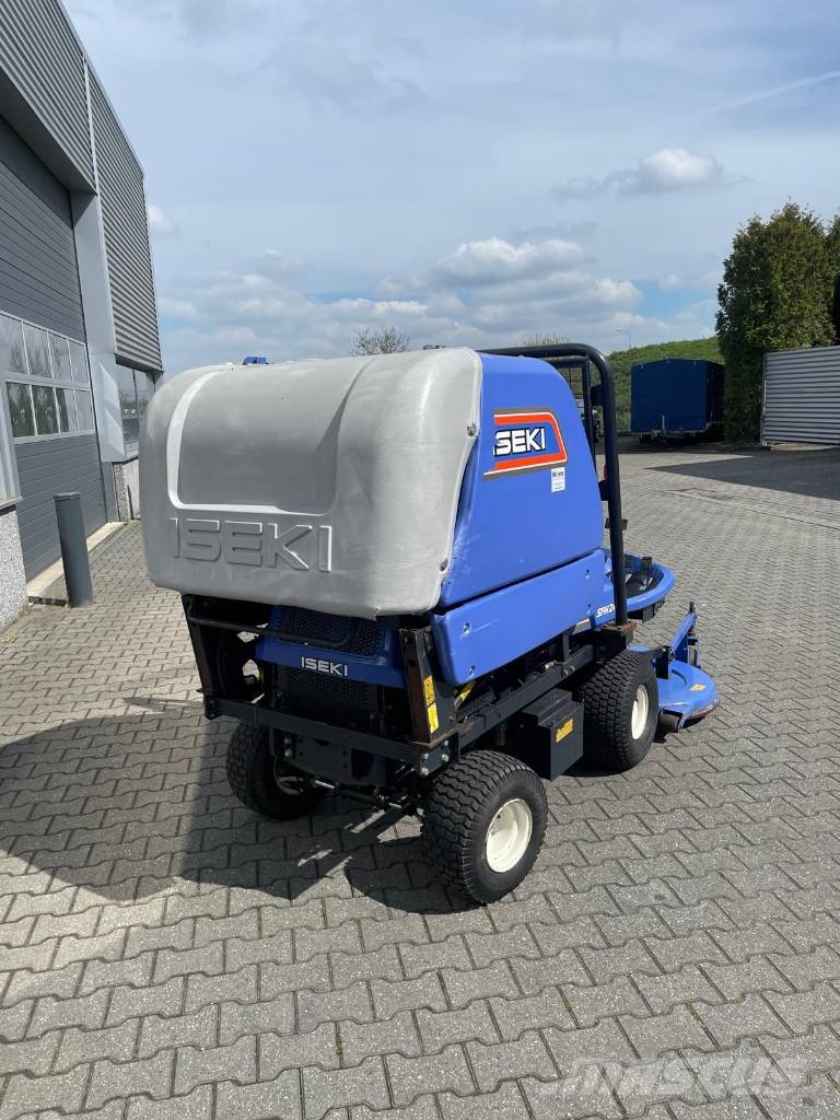 Iseki SFH240F diesel frontmaaier met opvang Tondeuses montées
