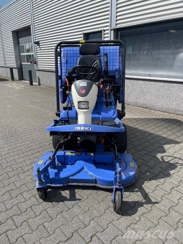 Iseki SFH240F diesel frontmaaier met opvang Tondeuses montées