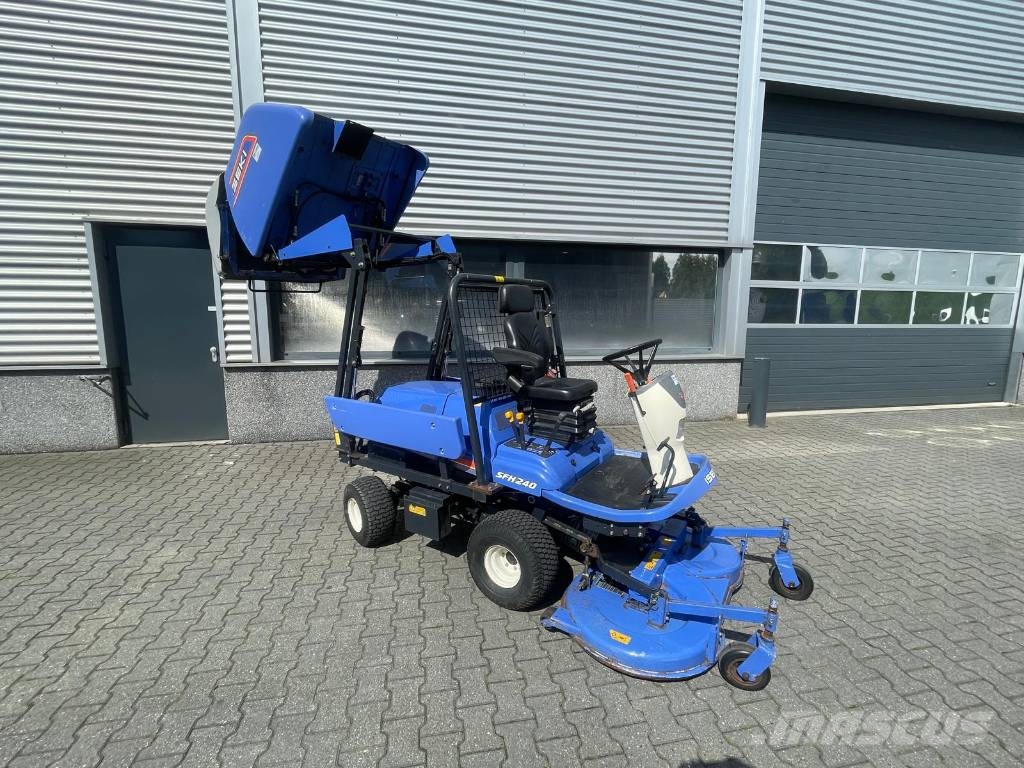 Iseki SFH240F diesel frontmaaier met opvang Tondeuses montées