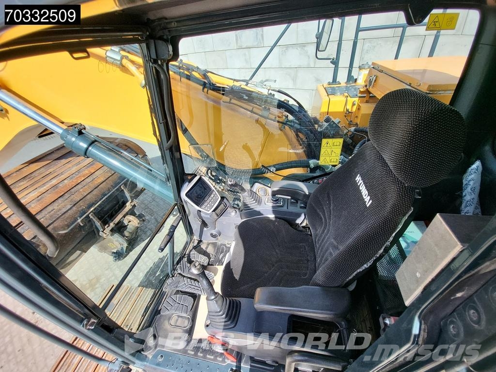 Hyundai HX260 L Crawler excavators