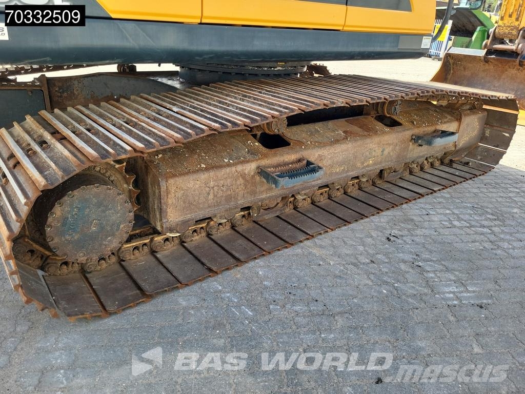 Hyundai HX260 L Crawler excavators