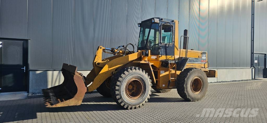 Komatsu WA 200 Wielladers