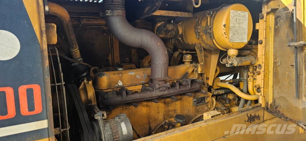 Komatsu WA 200 Wielladers