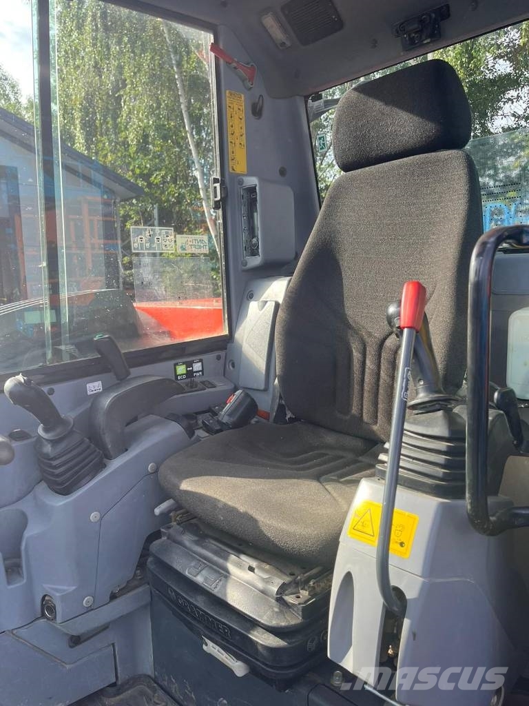 Kubota KX 080-4 中型挖掘机