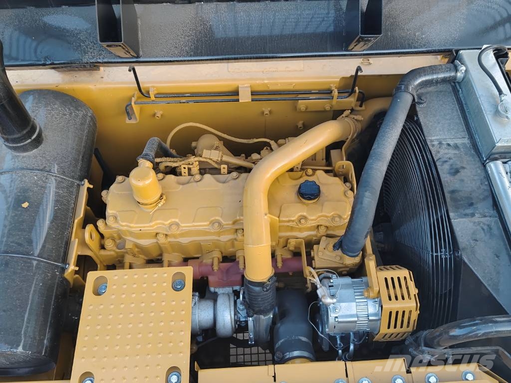CAT 330D 대형 굴삭기 29톤 이상