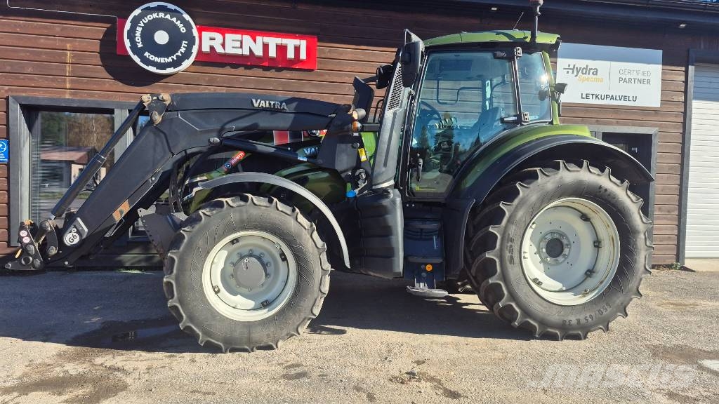 Valtra T145 Active Traktorit